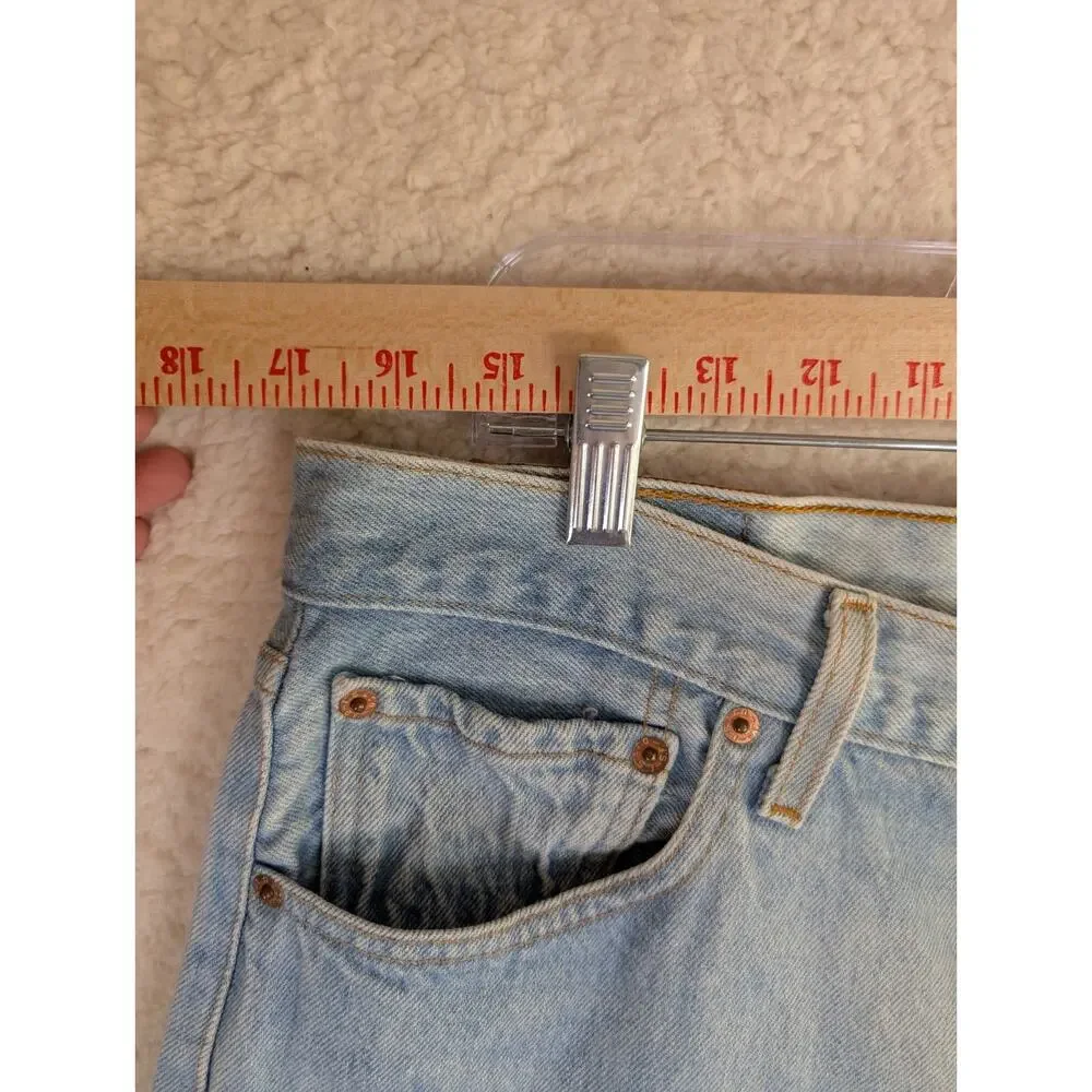 Vintage Levis 501 Jeans Mens 36x30 FITS 34x27 Blue Button Fly Straight Light